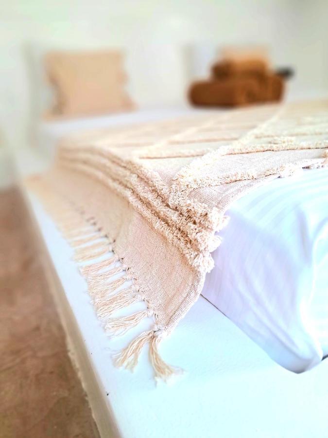 Boho Boutique Hotel - Beachfront , Adults Only , Private Pool Kiwengwa  Ruang foto
