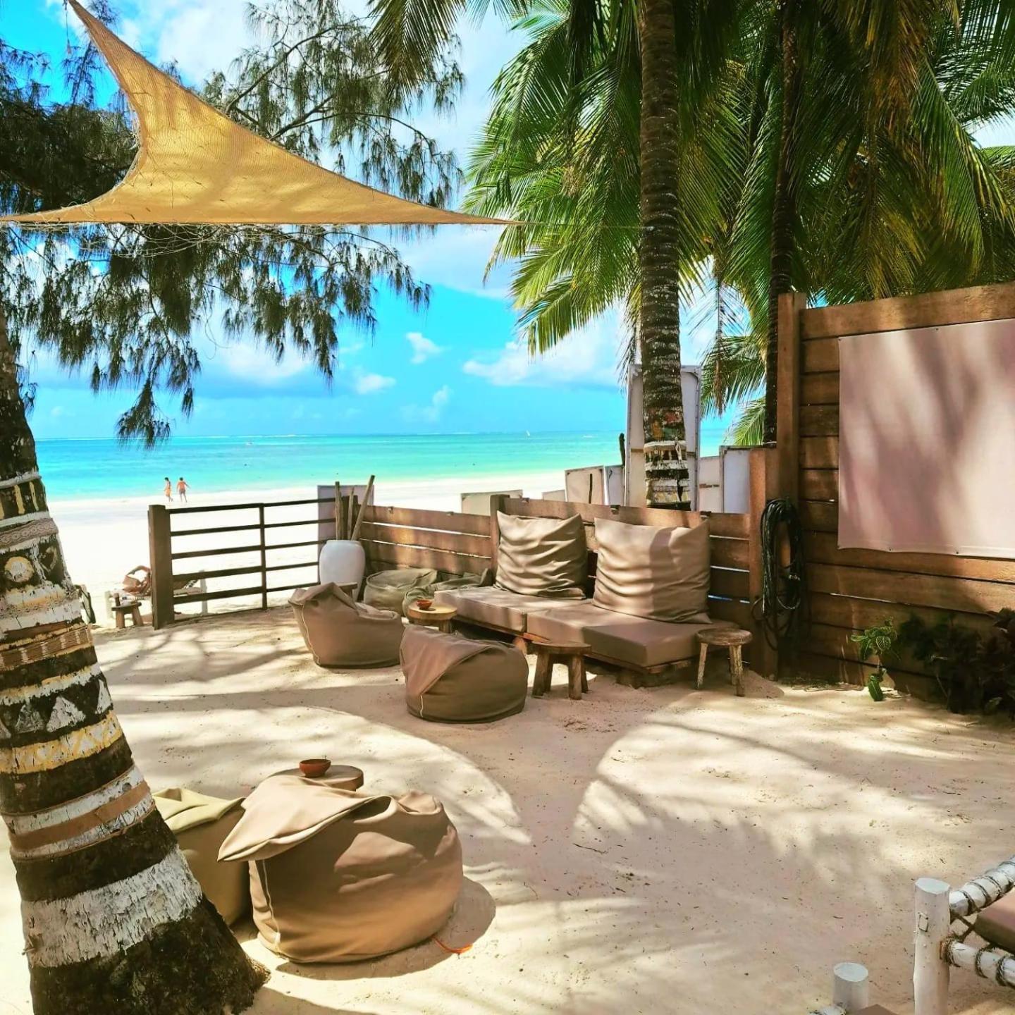 Boho Boutique Hotel - Beachfront , Adults Only , Private Pool Kiwengwa  Ruang foto